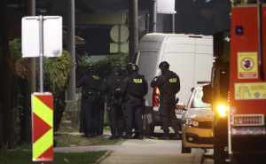Specijalci i hitne službe blokirali ulicu u Hrvatskoj: Muškarac prijeti da će aktivirati bombu