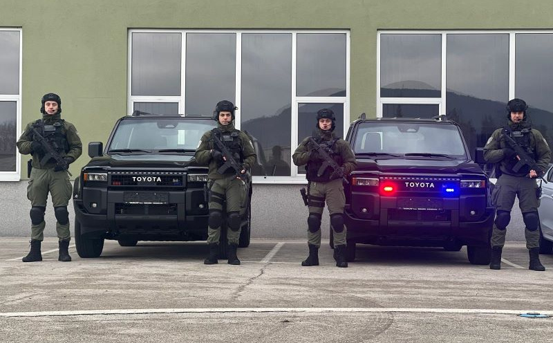Alarmantno u Zenici: Dojavljena bomba na Gradskoj tržnici, evakuisani građani i blokirana ulica