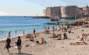Odmor u Dubrovniku pretvorio im se u noćnu moru: Turistima stižu kazne od 3.000 KM