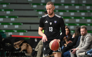 Ovacije u Zetri: Džanan Musa se vratio na parket, publika ga dočekala velikim aplauzom