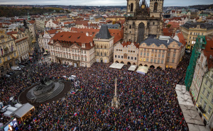 Hiljade ljudi izašlo na ulice Praga