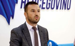 Efendić o izborima u Srbiji: "Svrgnuli su diktatora, nadam se promjeni politike prema BiH"