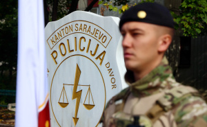 Osam godina od ubistva policajaca: Položeno cvijeće u čast Adisa Šehovića i Davora Vujinovića