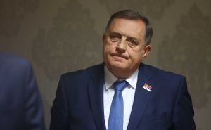 Dodik pokušava stupiti u kontakt sa Studentskom listom, ali mu ne ide: "Mi moramo biti uz izabrane"