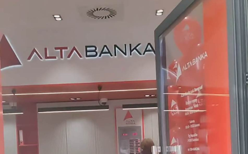 Banka bliska Vučiću ostala bez dozvole za rad: Planirali preuzeti i banku u BiH
