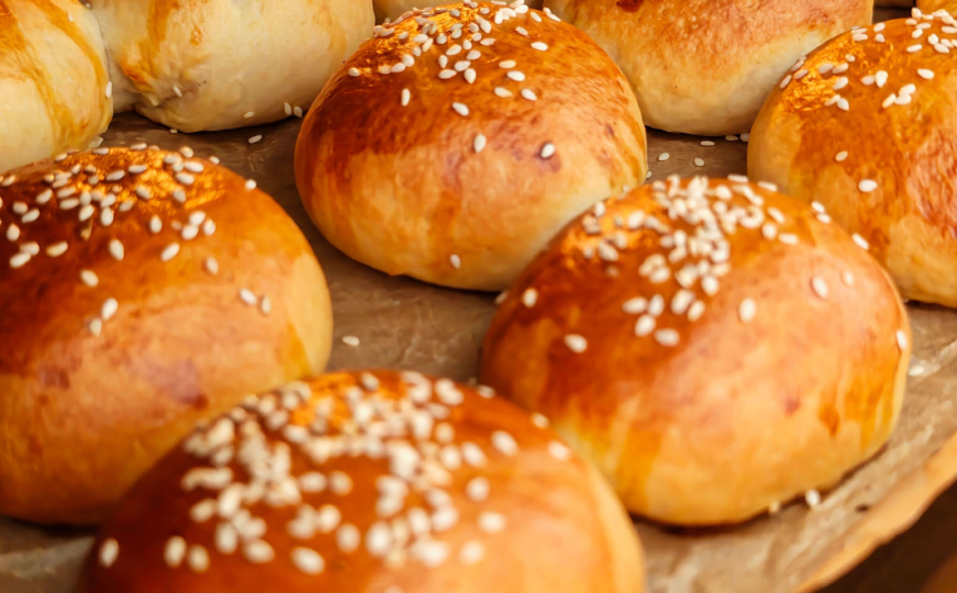 Bolja od kupovnih: Domaća brioche peciva koja ćete poželjeti praviti svakog vikenda