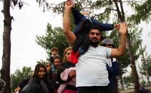  / Mala djeca i bebe izložene kiši i hladnoći: U Đevđeliji se povećava broj izbjeglica, FOTO: Anadolu Agency