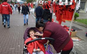  / Vrela atmosfera uoči meča sa Srbijom: Hiljade Albanaca na ulicama Elbasana, FOTO: Anadolu Agency