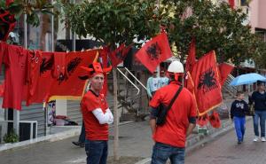  / Vrela atmosfera uoči meča sa Srbijom: Hiljade Albanaca na ulicama Elbasana, FOTO: Anadolu Agency
