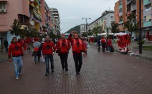  / Vrela atmosfera uoči meča sa Srbijom: Hiljade Albanaca na ulicama Elbasana, FOTO: Anadolu Agency