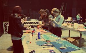  / Atmosfera s radionice; Foto: OKC Abrašević