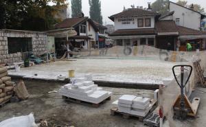  / Baščaršijski trg neće izgledati kao nekada: Zamijenit će ga ploče od jablaničkog rodolita, FOTO: Radiosarajevo.ba