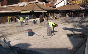  / Baščaršijski trg će dobiti nove klupe, FOTO: Starigrad.ba