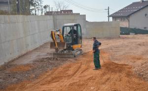  / Nastavlja se izgradnja sportskog igrališta u Briješću, FOTO: Novigradsarajevo.ba
