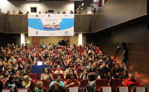  / Festival dječijeg filma u Bratuncu: Školarci u 60 sekundi ukazali na probleme u odrastanju, FOTO: AA