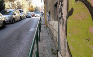  / Ograda u ulici Hadži Idrizova, FOTO: Radiosarajevo.ba