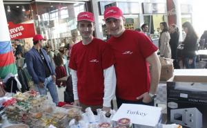  / Otvoren Božićni bazar u Podgorici: Prikupljenim sredstvima kupit će se CTG aparat, FOTO: Anadolu Agency