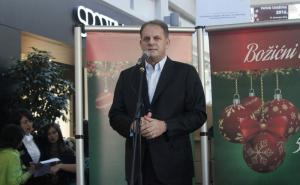  / Otvoren Božićni bazar u Podgorici: Prikupljenim sredstvima kupit će se CTG aparat, FOTO: Anadolu Agency