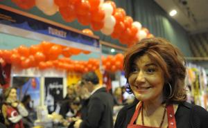  / Počeo zimski Diplomatski bazar u Sarajevu: Veliki izbor hrane, odjeće, ručnih radova..., FOTO: AA