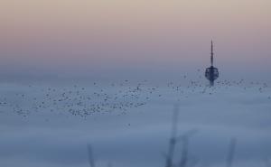  / Sarajlije uživale u zalasku Sunca iznad maglovitog grada, FOTO: Anadolu Agency