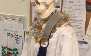  / Kreativni bolnički ukrasi za Novu godinu, FOTO: Bored Panda