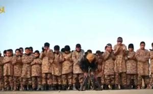  / Djeca u dobi od 10 do 15 godina se moraju podvrgnuti strogom režimu obuke u trajanju od 30 do 50 dana, uključujući i obuku u upotrebi oružja i borilačkim vještinama. Militanti IS-a im također daju i "islamsko obrazovanje" kako bi ih natjerali da se priklj