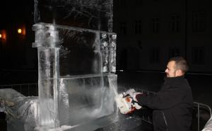  / Novogodišnja čarolija u Zagrebu: Ledene skulpture privlače brojne posjetitelje, FOTO: AA
