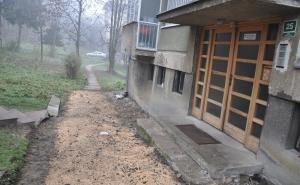  / U toku sanacija pješačkih staza i stepeništa u ulici Asima Ferhatovića, FOTO: Centar.ba