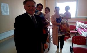  / Grad Sarajevo podijelio novogodišnji paketići za najmlađe sugrađane, FOTO: Sarajevo.ba