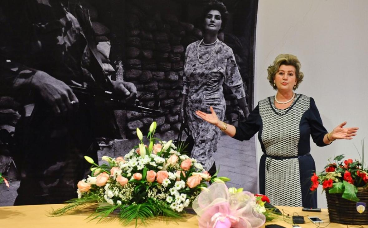Sarajka Meliha Varešanović: Ratna fotografija je pokazala ponos, prkos i dostojanstvo žene, FOTO: AA