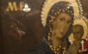  / U Zenici svetom liturgijom i paljenjem badnjaka obilježeno Badnje veče i dolazak Božića, FOTO: AA