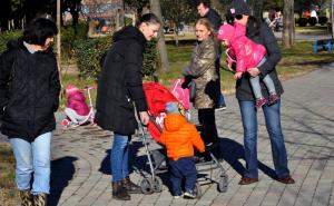  / Mostarci uživali u sunčanom zimskom danu, FOTO: Fena