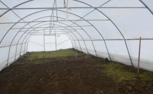  / Pet novogradskih porodica dobilo plastenike s pratećom opremom, FOTO: Novigradsarajevo.ba