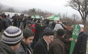  / Četiri sestre Ribić ukopane pored svojih ubijenih roditelja, FOTO: Anadolu Agency