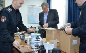  / Za bolji rad sarajevske policije: PU Novo Sarajevo 35 kompleta rasvjetnih tijela za krim službu, FOTO: Novosarajevo.ba
