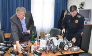  / Za bolji rad sarajevske policije: PU Novo Sarajevo 35 kompleta rasvjetnih tijela za krim službu, FOTO: Novosarajevo.ba