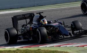  / Toro Rosso STR11 Ferrari (Foto: Pirelli)