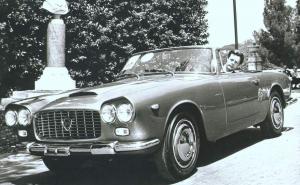  / Marcello Mastroianni (Lancia Flaminia Cabriolet)