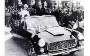  / Kraljica Elizabeta II u Rimu 1961. (Lancia Flaminia Presidenziale)