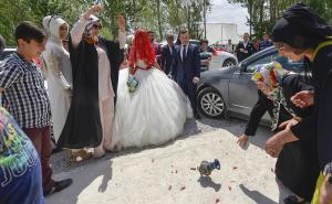 AA / Mladenci nakon svadbe bogatiji za 120.000 eura
