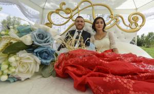 AA / Mladenci nakon svadbe bogatiji za 120.000 eura