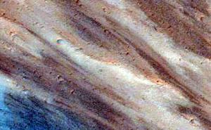 NASA / Capri Chasma, regija kojom su nekad, kako se pretpostavlja, tekle rijeke.