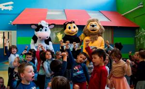  / Meggle sa mališanima iz SOS vrtića obilježio Svjetski dan školskog mlijeka