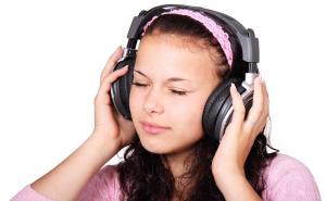 Pixabay / Djevojka i slušalice