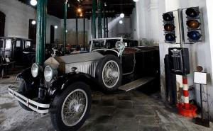  / Rolls-Royce Phantom I iz 1926. godine koji je Castrova vlast nacionalizovala nakon revolucije, da bi 1980. izložen u muzeju u Havani
