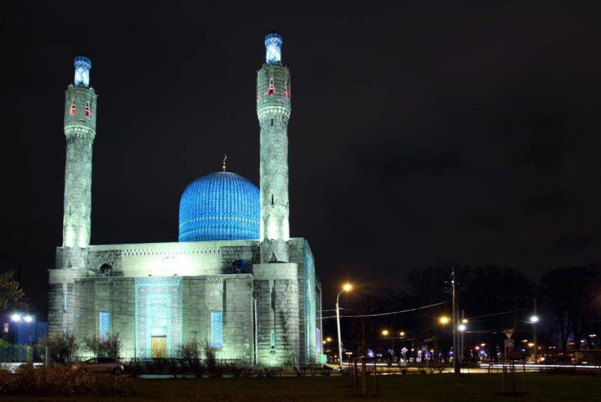 Rusija /Minareti na Nevi: Veličanstvena Plava džamija u Sankt Peterburgu / Radio Sarajevo