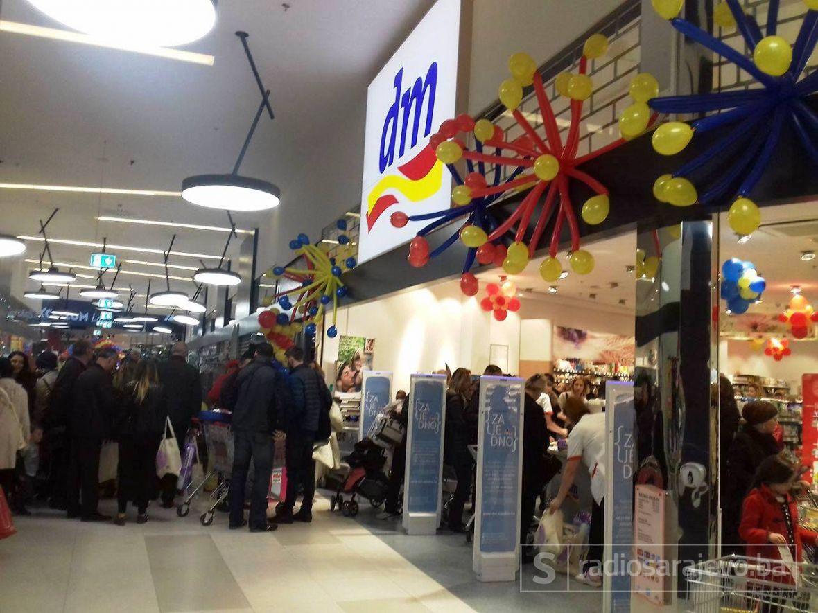 Ložionička /Nova velika dm prodavnica u Sarajevu Dođite, čekaju vas i