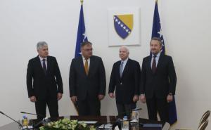 Radiosarajevo.ba / Sastanak Johna McCaina sa članovima Predsjedništva BiH
