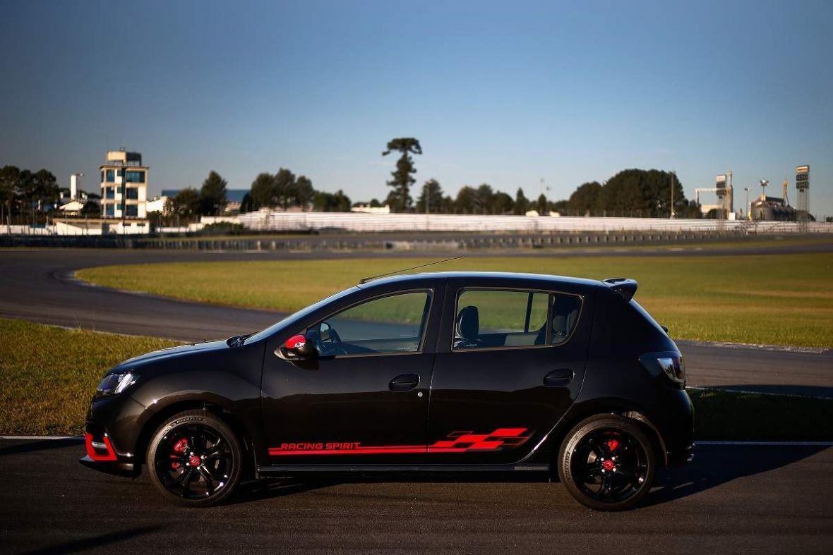 renault sandero rs