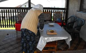 Foto: AA / Gope Rizvančević i u 88. godini sije baštu, sprema ručak i voli putovati